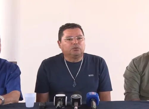 Em coletiva de imprensa, Carlos Oliveira (PP) é anunciado como pré-candidato a vice-prefeito na chapa de Betinha Brandão (MDB)