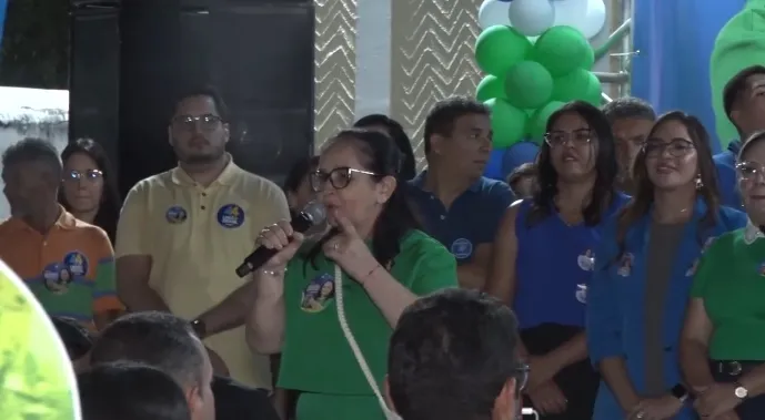 Betinha Brandão e Carlinhos Oliveira são homologados candidatos a prefeita e vice em convenção realizada no último sábado em Pedro II; confira!