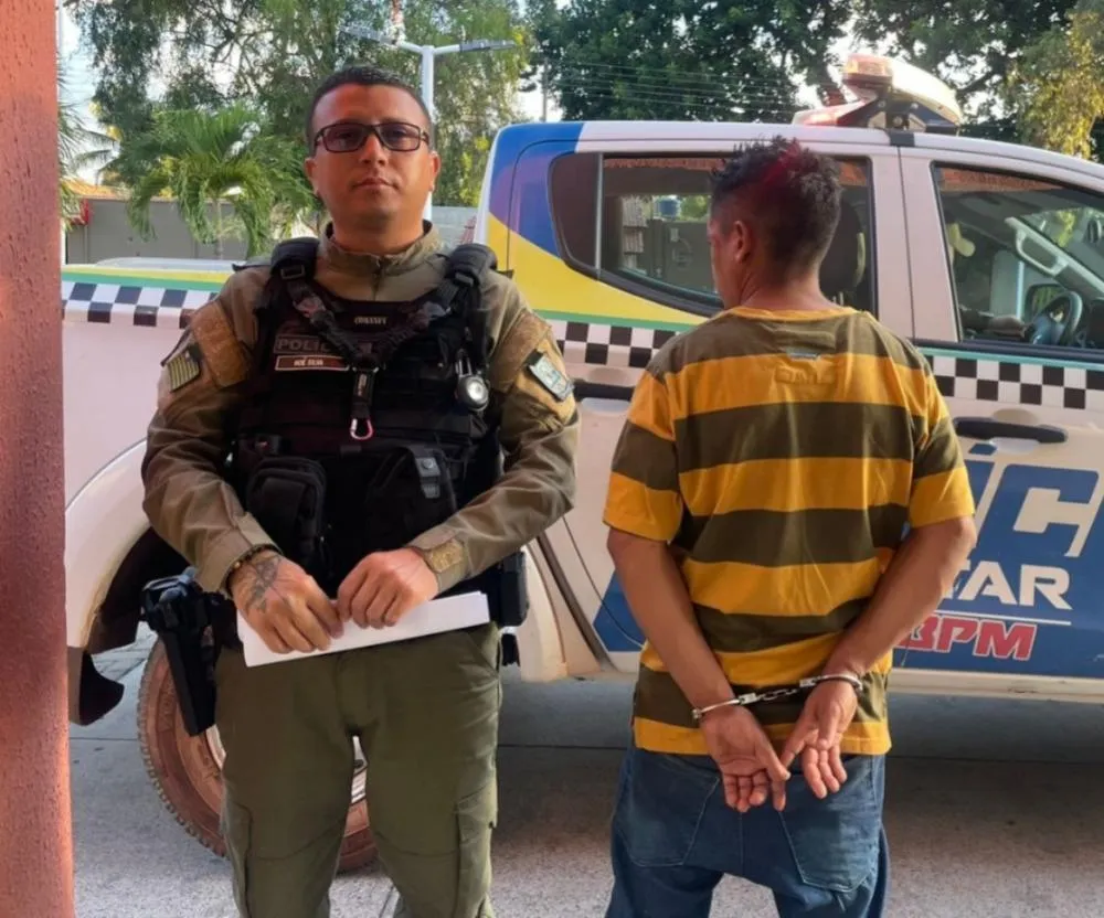 Homem é preso após descumprir medida protetiva e agredir mulher em Pedro II