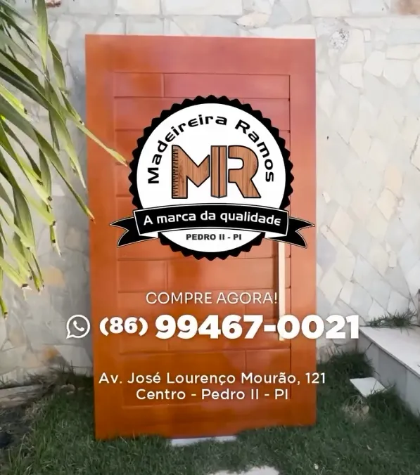 Portas e janelas com beleza e durabilidade você encontra na Madeireira Ramos em Pedro II!