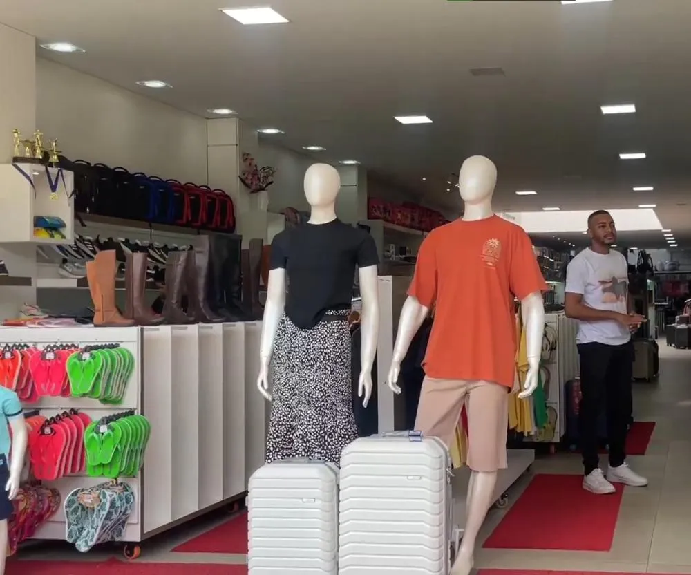 Atenção! Nesta sexta-feira, a Capital Magazine estará com uma mega promoção no setor de confecções!