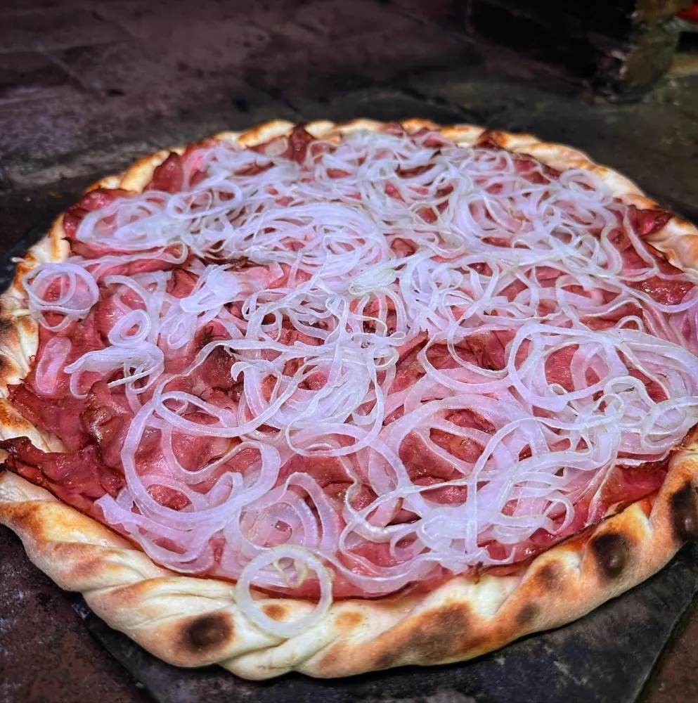 Venha saborear as pizzas mais gostosas de Pedro II na Pizzaria O Gordinho!