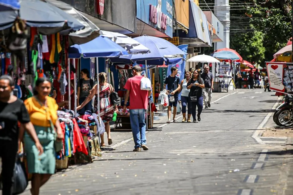 Propaganda eleitoral nas ruas será permitida até às 22h deste sábado (05)