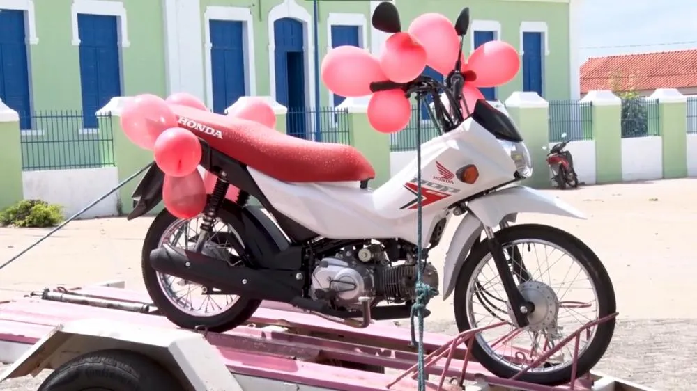 Vem aí o primeiro 'Bingão dos Amigos' em Pedro II, com premiação de dois mil reais e uma moto Pop 110 zero km. Saiba os detalhes!