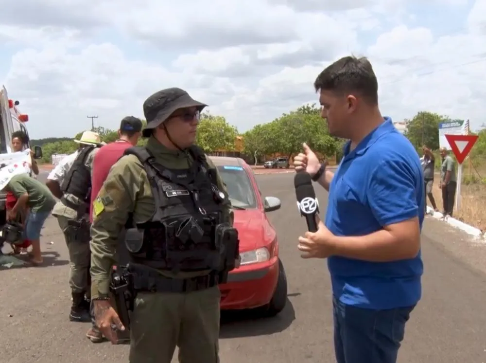 Colisão entre caminhão e motocicleta deixou duas mulheres feridas na manhã desta quarta (06), em Pedro II.