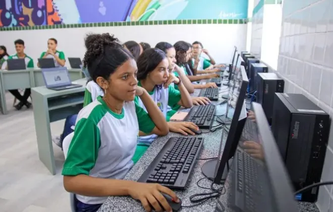 Escolas da Rede Estadual do Piauí abrem rematrículas para 2025; veja como renovar