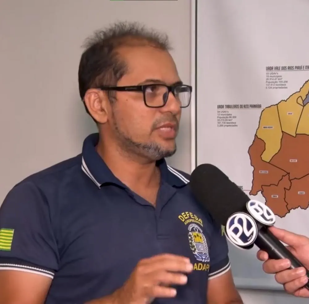 Kelme Lemos, veterinário da ADAPI, explica atualização do cadastro de vacinação contra febre aftosa em Pedro II; confira!