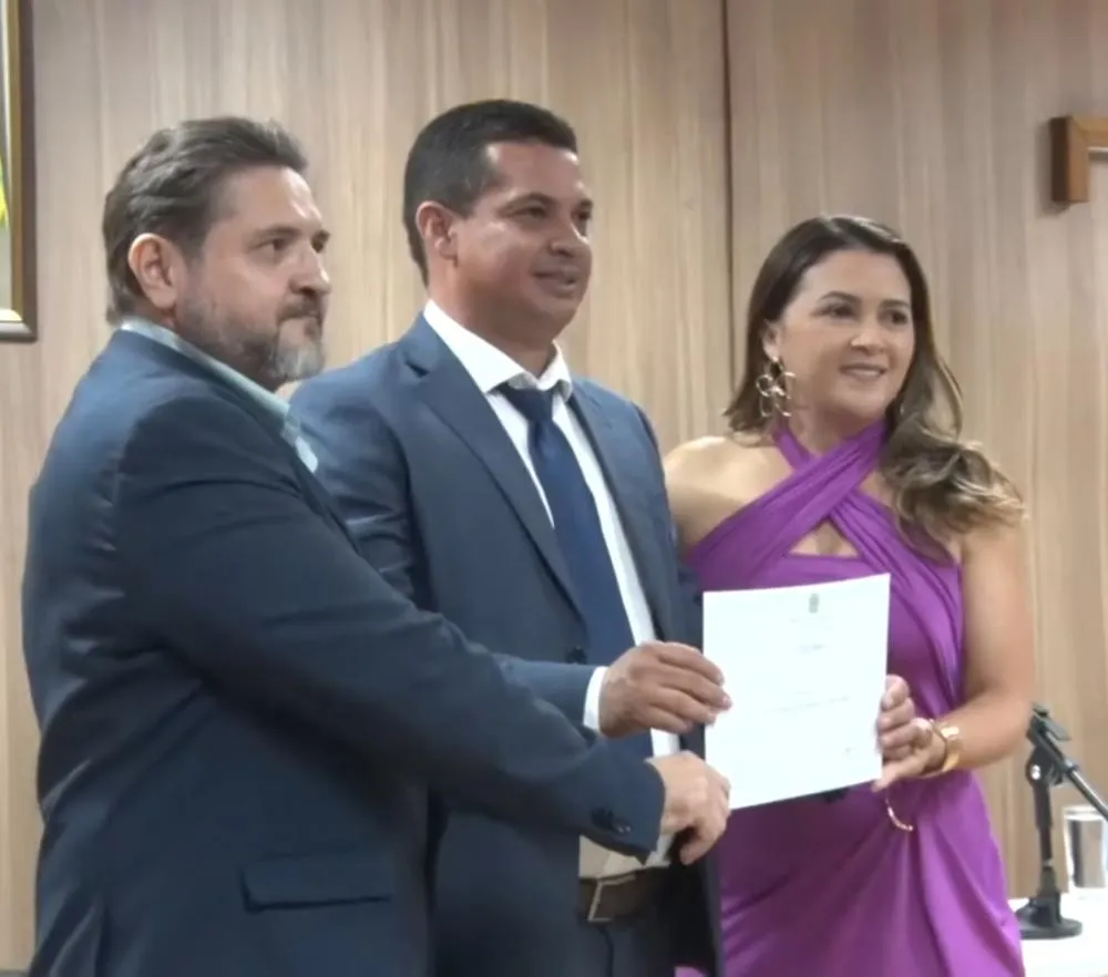 Diplomação dos Eleitos: Prefeito João Arilson, de Lagoa de São Francisco, comenta as expectativas para o novo mandato.
