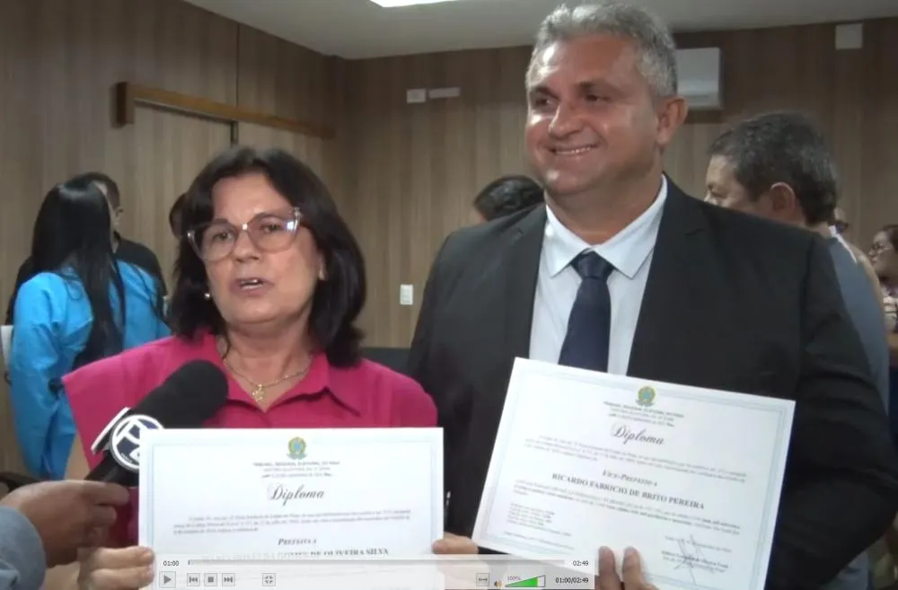 Diplomação dos Eleitos: Prefeita Nelda Gomes e Vice-prefeito Ricardo Fabrício, de Domingos Mourão, destacam suas expectativas para o novo mandato.