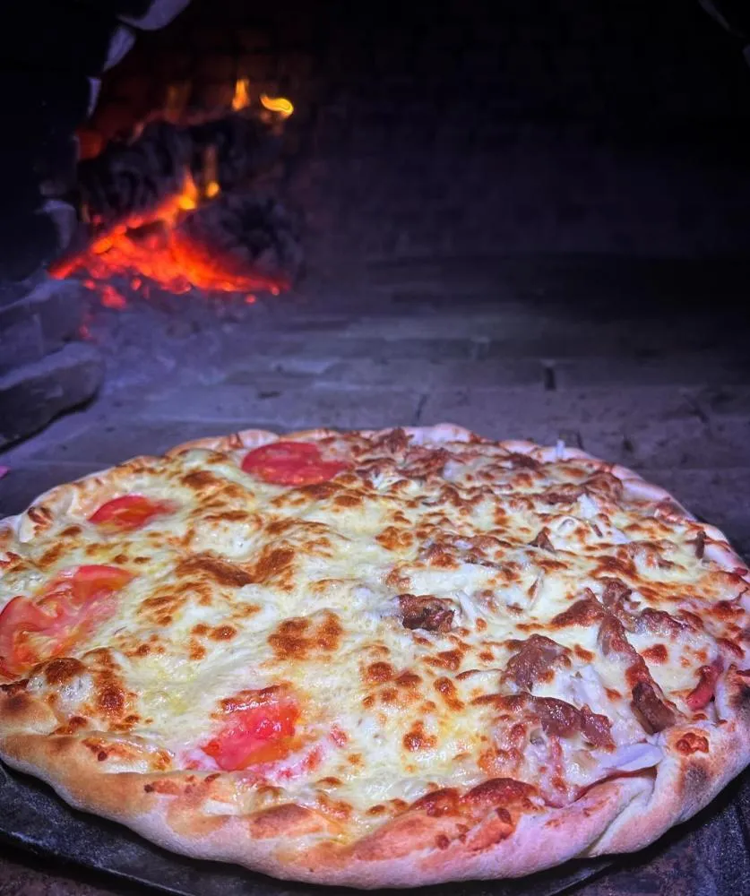 Quer saborear a melhor pizza de Pedro II? Então venha para a Pizzaria O Gordinho!