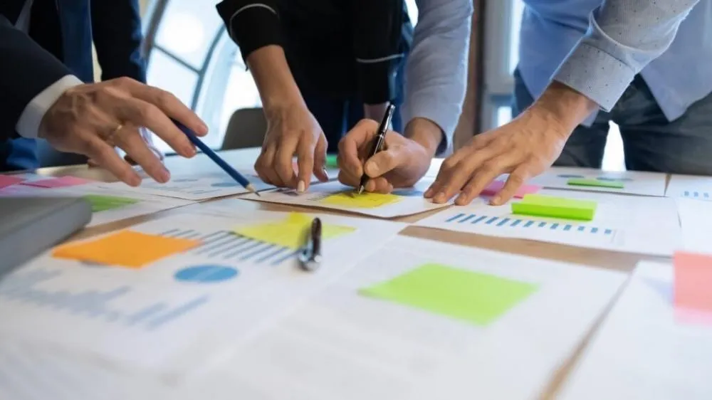 Planeje, Inove e Cresça: Estratégias para um 2025 de Sucesso nos Empreendimentos