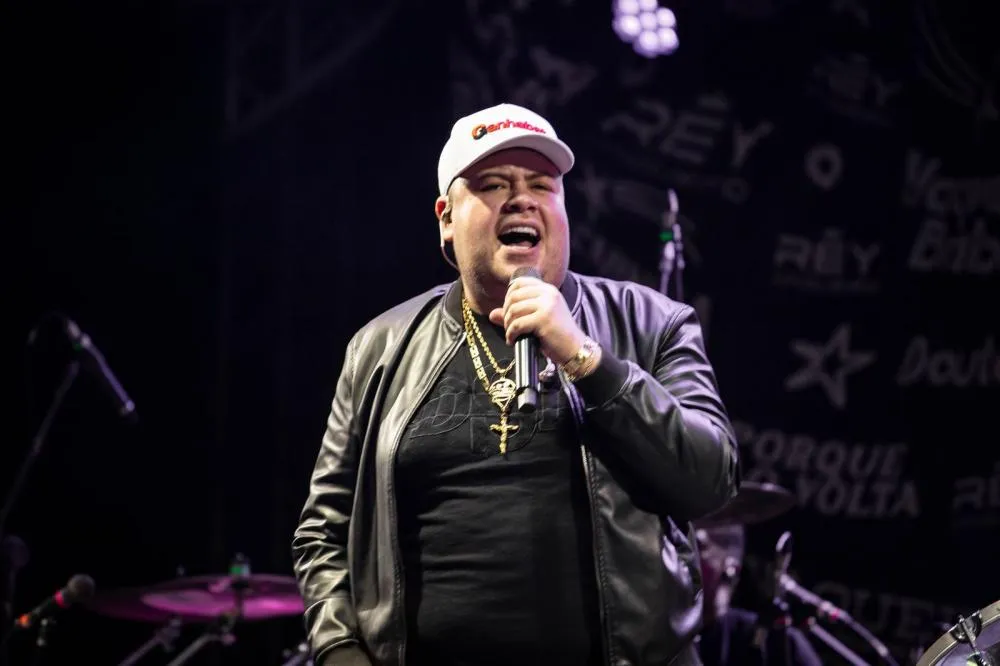 Prefeito João Arilson anuncia Rey Vaqueiro como atração da Festa do Trabalhador em Lagoa de São Francisco