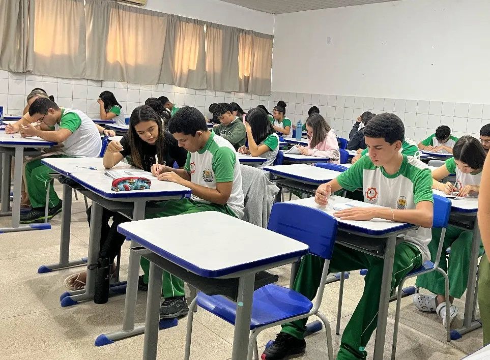 Cerca de 70 alunos de Pedro II participam da 1ª fase do Seduckathon em busca de intercâmbio internacional