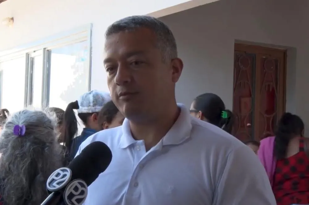 Na Quarta-feira Santa, vereador Ronaldo Pinheiro, juntamente com associações da zona urbano e rural, distribui peixes para famílias de Pedro II