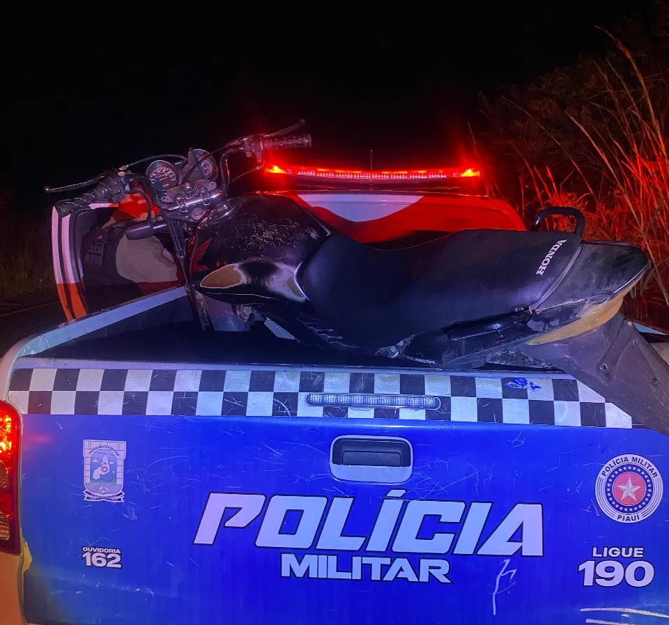 Motocicleta com registro de roubo é encontrada abandonada em Pedro II junto com bilhete de suposto comprador: “Fui enganado”