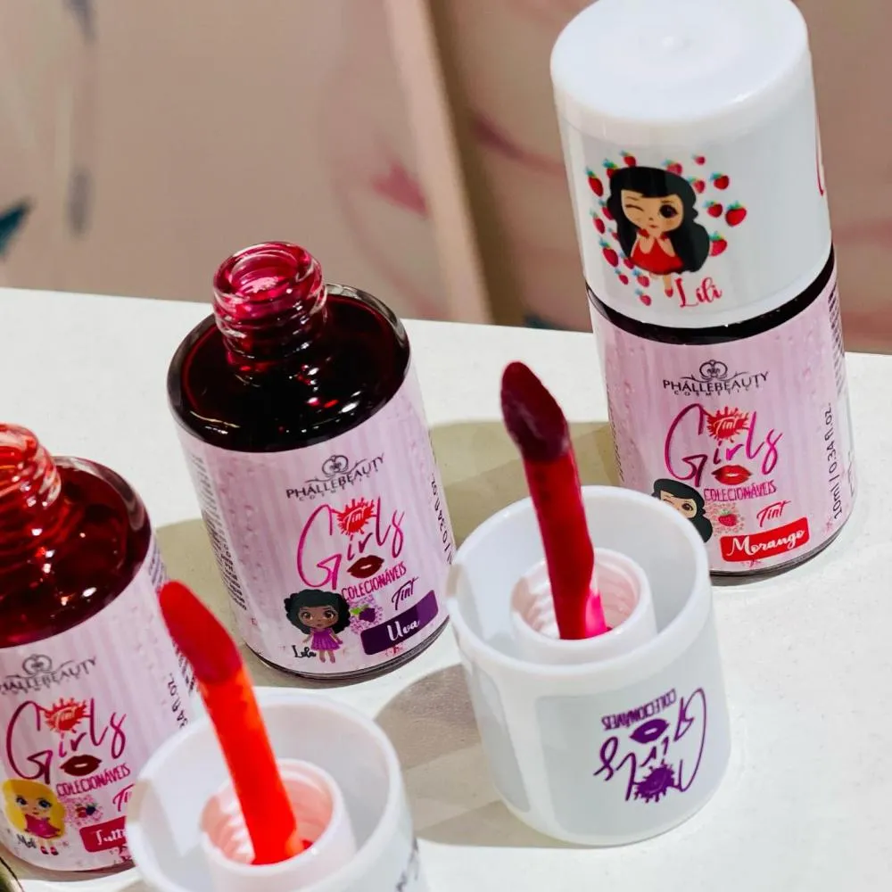 Realce seu estilo com maquiagens e acessórios da Loja Rosa Clara!