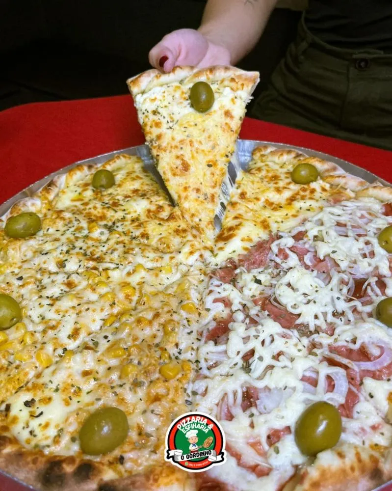Que tal uma pizza caprichada para finalizar a semana? Venha para a Pizzaria O Gordinho!