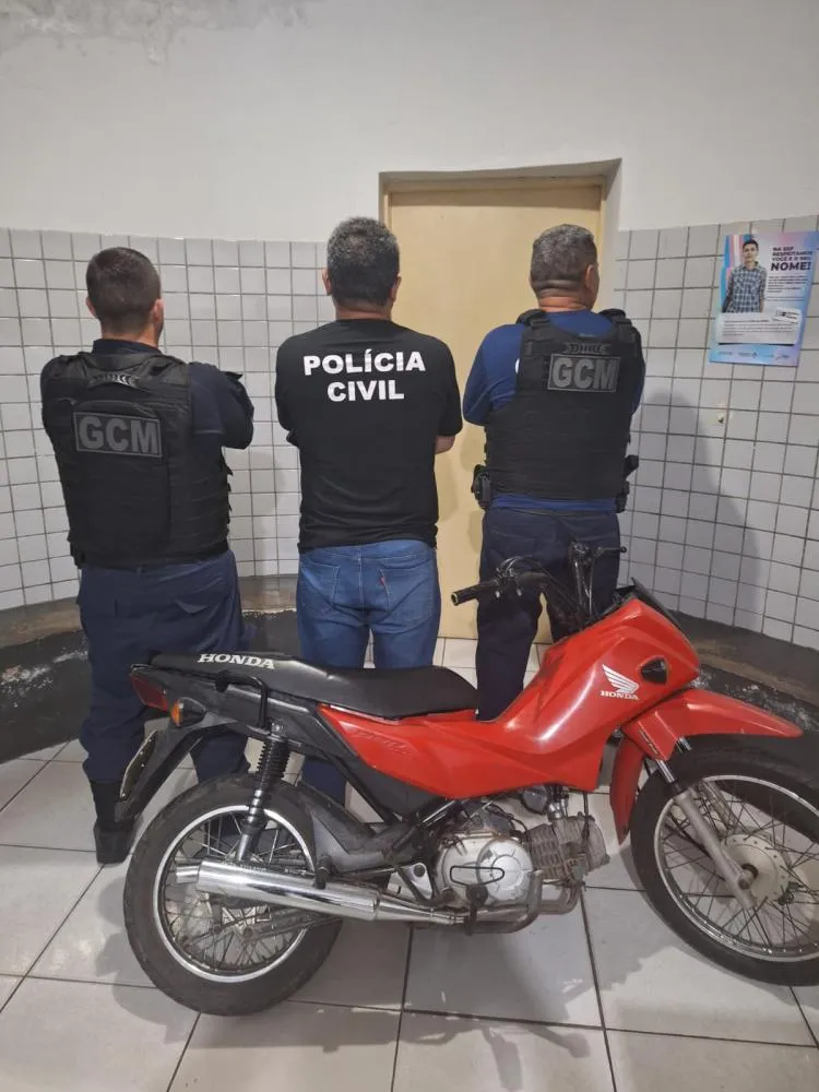 Motocicleta com registro de roubo é apreendida em Pedro II