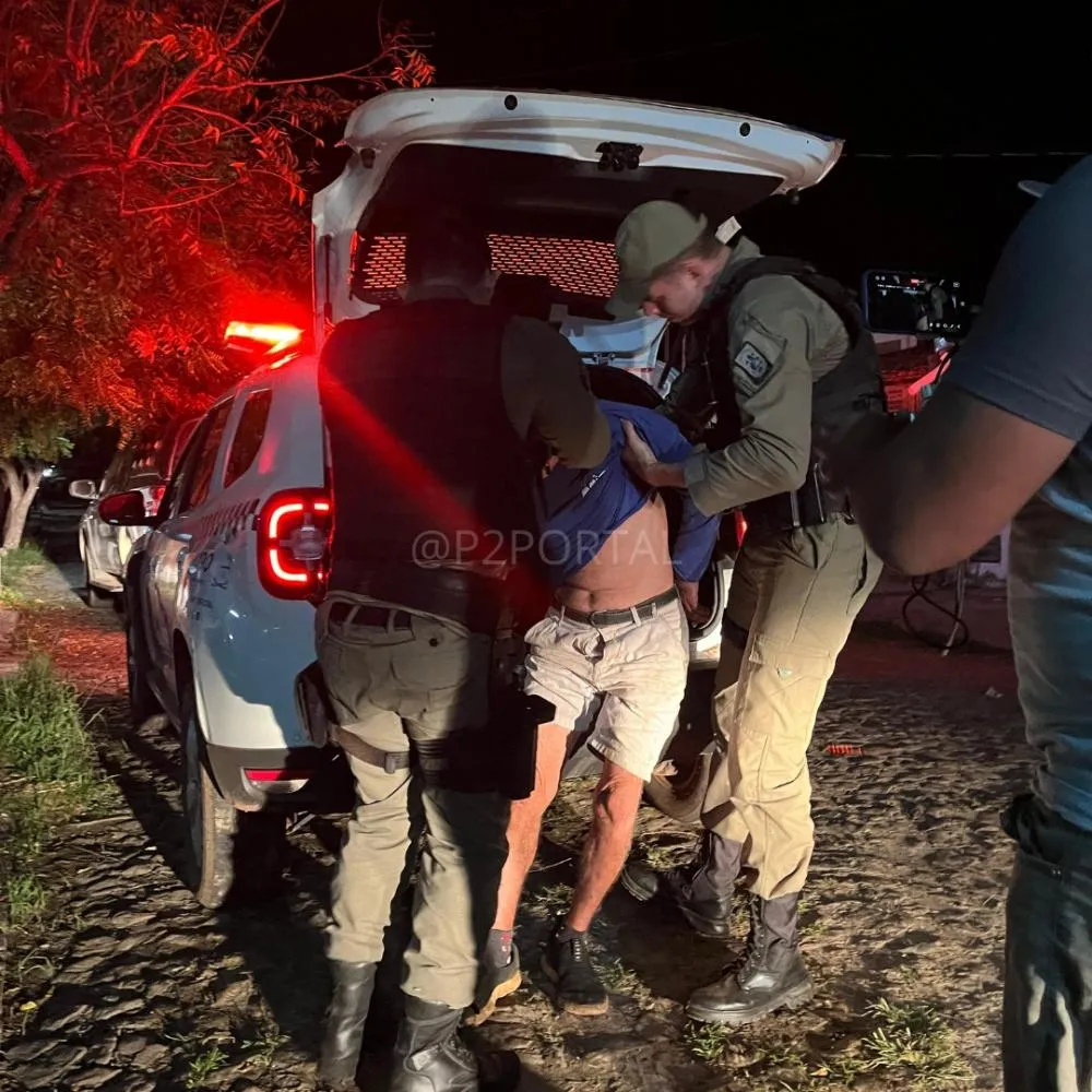 Suspeito de estuprar mulher na zona rural de Pedro II é preso no quintal de casa e levado ao Complexo de Delegacias de Piripiri