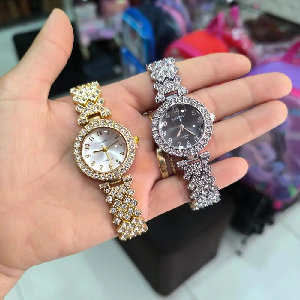 Valorize seu estilo com os acessórios da JW Variedades em Pedro II!