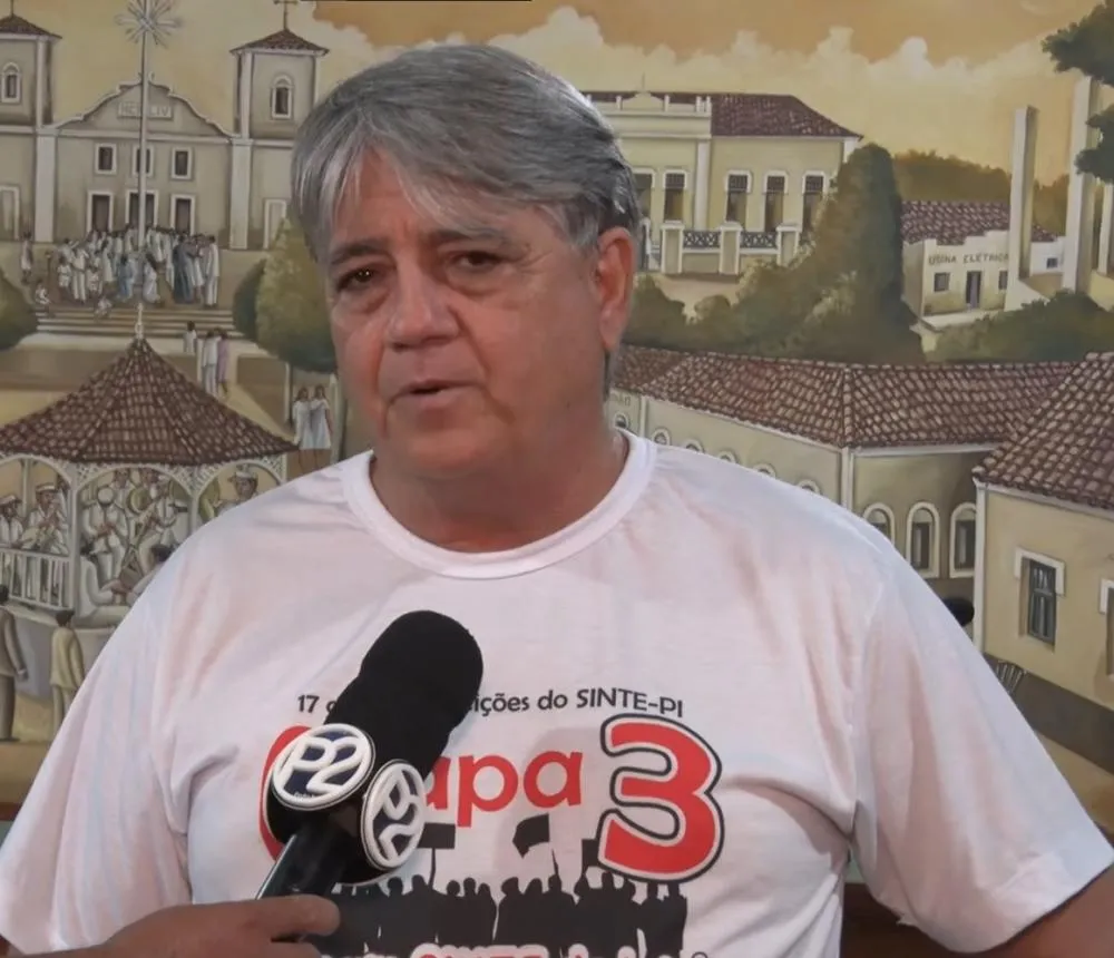 Professor Sinésio Soares, candidato à presidência do Sinte-PI pela Chapa 03, visita Pedro II; confira!