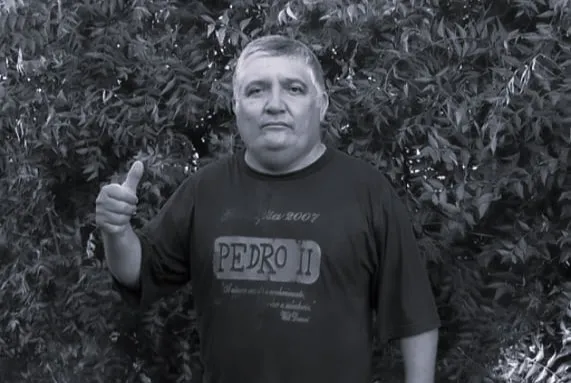 Comunicamos, com pesar, o falecimento do senhor Hernando de Castro