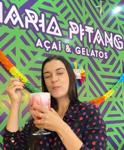 Sua noite fica melhor com um milkshake, passe na Maria Pitanga Pedro II e escolha seu sabor favorito!