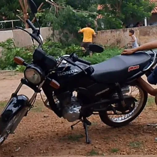 Morador de Sigefredo Pacheco tem moto furtada em Pedro II durante o Festival de Inverno