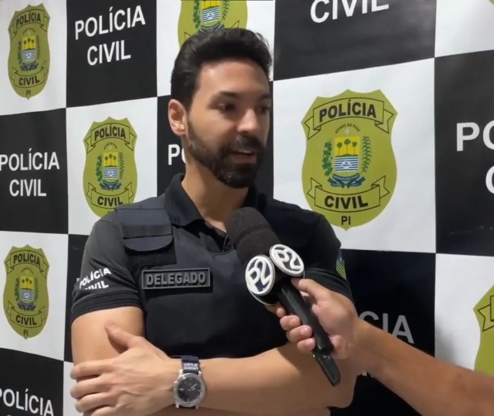Delegado Júlio Carvalho, fala da operação realizada nesta quinta-feira (07) em Pedro II e sobre a prisão de um homem acusado de tentativa de homicídio em Domingos Mourão; confira!